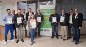 11 Ausgezeichnete Mitglieder als Einspeiser des „Grünen Kraftwerks“